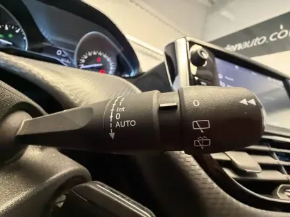 Photo 32 Peugeot 208  PureTech 110ch S&S BVM6