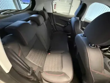 Photo 27 Peugeot 208  PureTech 110ch S&S BVM6