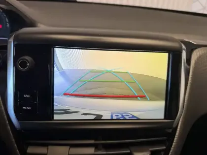 Photo 38 Peugeot 208  PureTech 110ch S&S BVM6