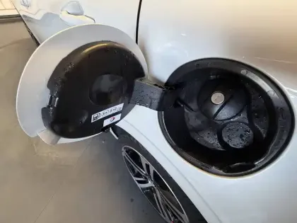 Photo 21 Peugeot 208  PureTech 110ch S&S BVM6