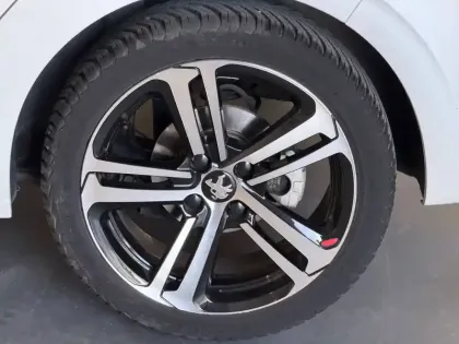 Photo 17 Peugeot 208  PureTech 110ch S&S BVM6