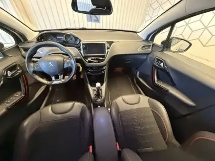 Photo 10 Peugeot 208  PureTech 110ch S&S BVM6