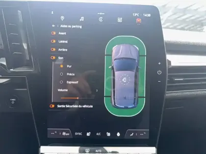 Photo 29 Renault Megane  E-Tech EV60 220 ch super charge