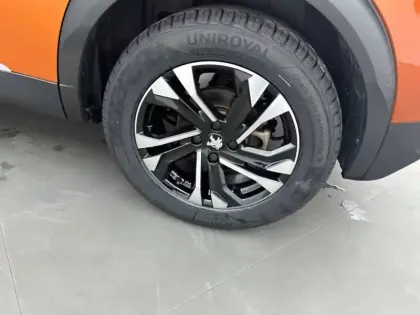 Photo 12 Peugeot 2008  Electrique 136 ch