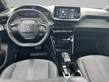 Photo 7 Peugeot 2008  Electrique 136 ch