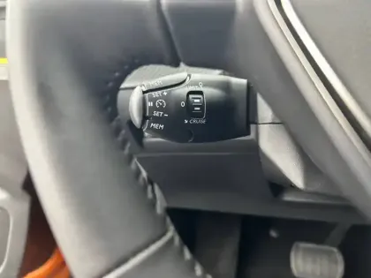 Photo 18 Peugeot 2008  Electrique 136 ch