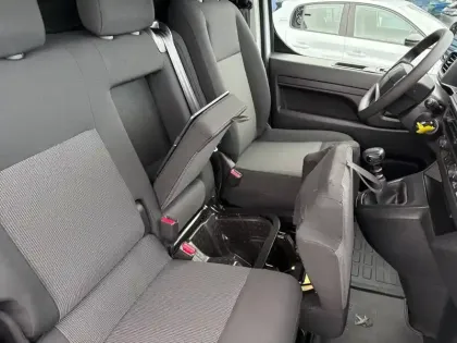 Photo 100 Peugeot Expert  FGN M BLUEHDI 145 BVM6