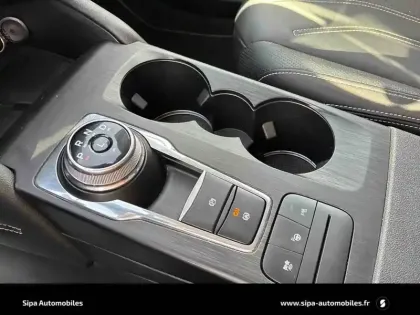 Photo 20 Ford Kuga  2.5 Duratec 190 ch FlexiFuel FHEV E85 Powershift