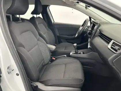 Photo 13 Renault Clio  Blue dCi 85