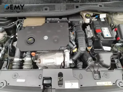 Photo 29 Peugeot 208  BlueHDi 100 S&S BVM6