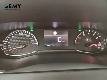 Photo 31 Peugeot 208  BlueHDi 100 S&S BVM6