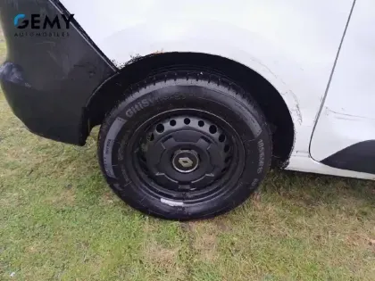 Photo 12 Renault EXPRESS (30) Gén. I Ph1 Confort 4