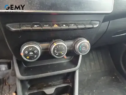 Photo 16 Renault EXPRESS (30) Gén. I Ph1 Confort 4