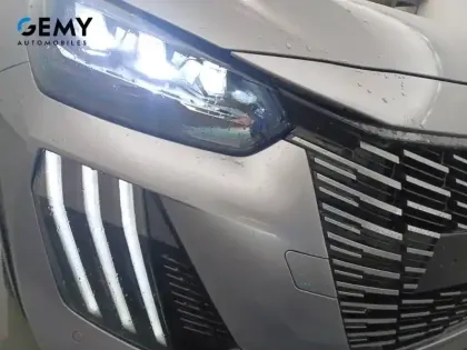 Photo 36 Peugeot 208  Hybrid 145 ch e-DCS6