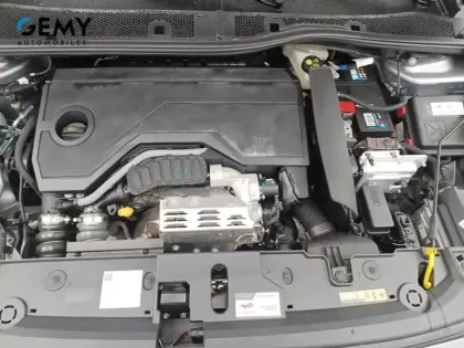 Photo 56 Peugeot 208  Hybrid 145 ch e-DCS6