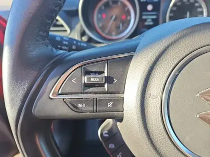 Photo 24 Suzuki Swift  1.2 Dualjet Hybrid