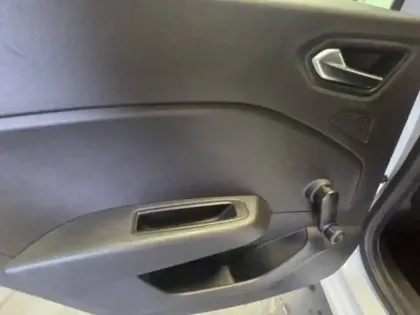 Photo 29 Renault Clio  Blue dCi 85