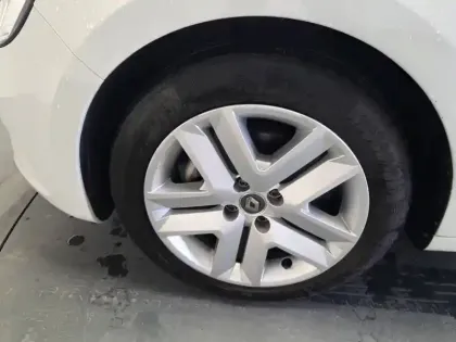 Photo 21 Renault Clio  Blue dCi 85