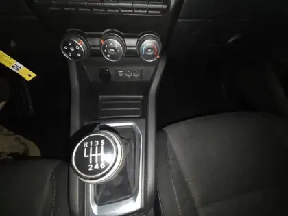 Photo 32 Renault Clio  Blue dCi 85