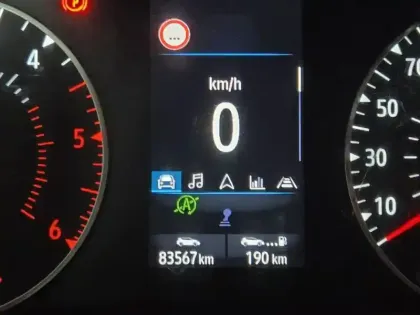 Photo 37 Renault Clio  Blue dCi 85