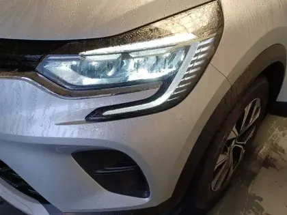 Photo 43 Renault Captur  TCe 90