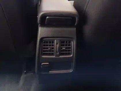 Photo 26 Renault Captur  TCe 90