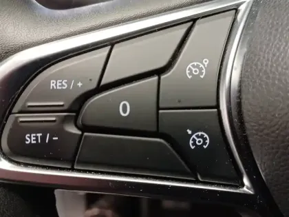 Photo 35 Renault Captur  TCe 90