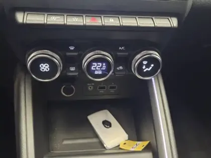 Photo 40 Renault Clio  TCe 100