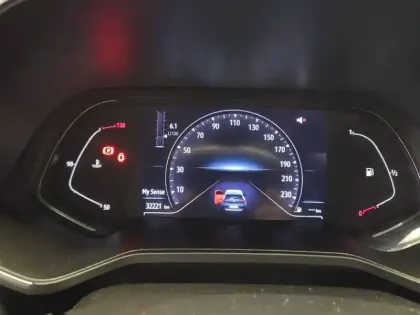 Photo 39 Renault Clio  TCe 100