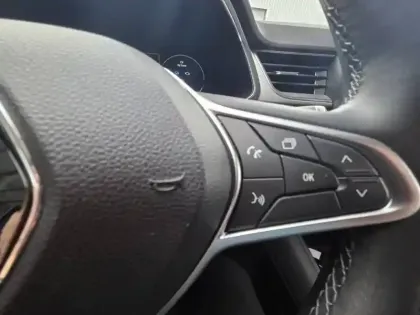 Photo 38 Renault Captur  E-Tech Plug-in 160