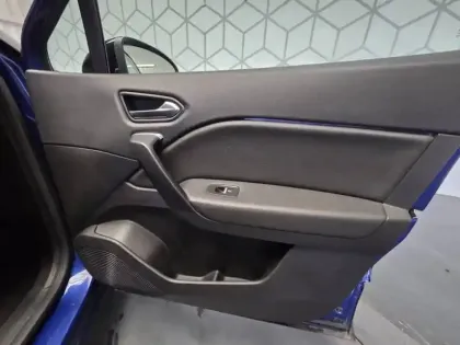 Photo 24 Renault Captur  E-Tech Plug-in 160