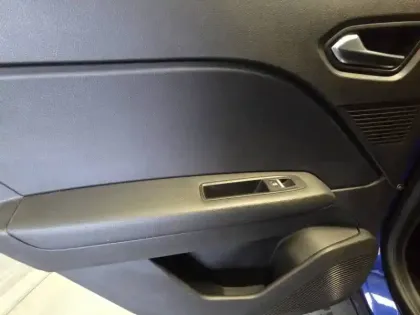 Photo 78 Renault Captur  E-Tech Plug-in 160