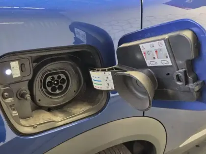 Photo 72 Renault Captur  E-Tech Plug-in 160