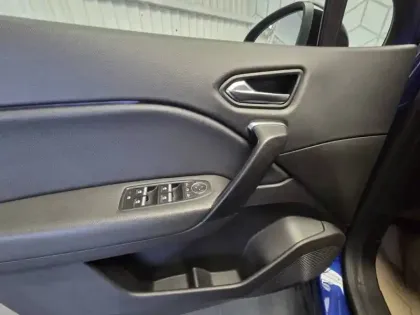 Photo 34 Renault Captur  E-Tech Plug-in 160