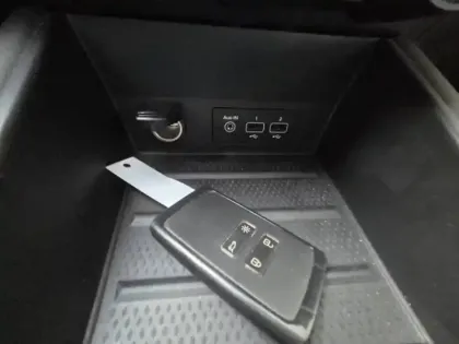 Photo 41 Renault Captur  E-Tech Plug-in 160