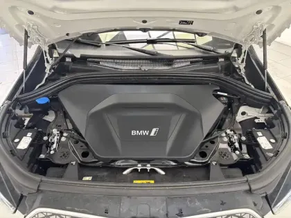 Photo 18 BMW X1 i eDrive20 204ch BVA