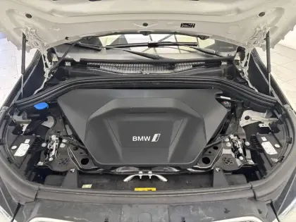 Photo 19 BMW X1 i eDrive20 204ch BVA