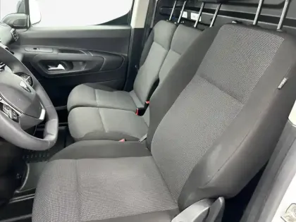 Photo 35 Peugeot Partner  FOURGON M 650 KG BLUEHDI 130 S&S EAT8