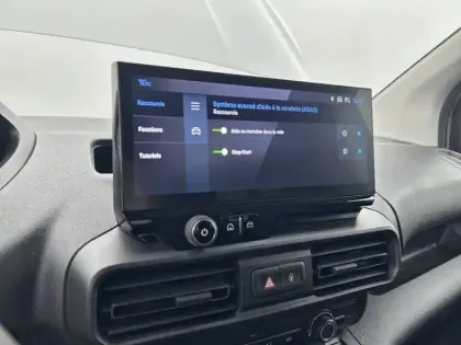 Photo 21 Peugeot Partner  FOURGON M 650 KG BLUEHDI 130 S&S EAT8