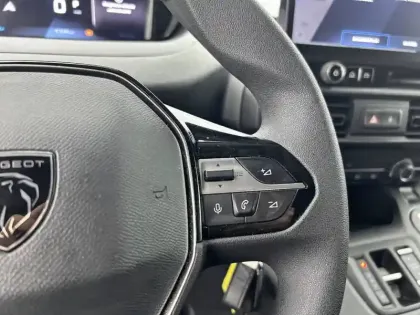 Photo 19 Peugeot Partner  FOURGON M 650 KG BLUEHDI 130 S&S EAT8