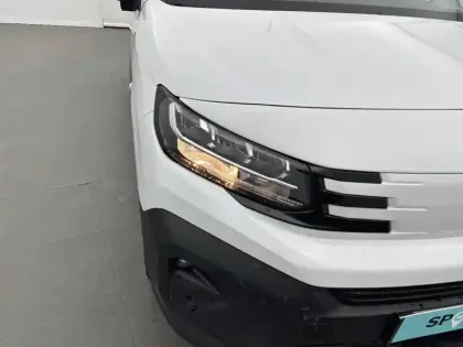 Photo 15 Peugeot Partner  FOURGON M 650 KG BLUEHDI 130 S&S EAT8