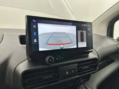 Photo 23 Peugeot Partner  FOURGON M 650 KG BLUEHDI 130 S&S EAT8