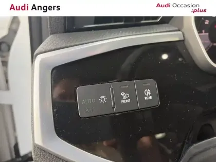 Photo 16 Audi Q3  35 TFSI 150 ch S tronic 7