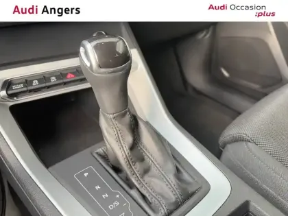 Photo 8 Audi Q3  35 TFSI 150 ch S tronic 7