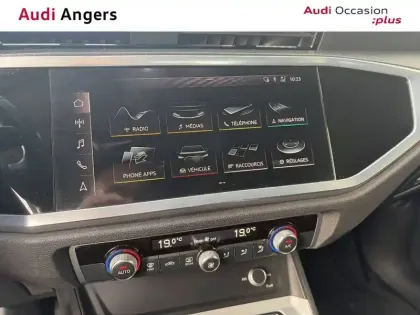 Photo 17 Audi Q3  35 TFSI 150 ch S tronic 7