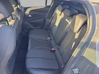 Photo 11 Peugeot 208  Hybrid 145 e-DCS6