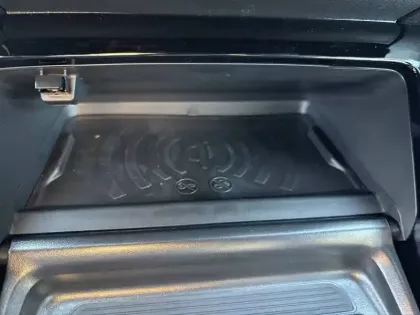 Photo 14 Peugeot 208  Hybrid 145 e-DCS6