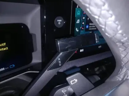 Photo 12 Renault 4 Renault  E-Tech Electrique 150 ch autonomie confort