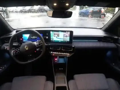 Photo 9 Renault 4 Renault  E-Tech Electrique 150 ch autonomie confort