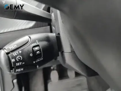 Photo 26 Peugeot 208 Gén. II Ph1 NG Active 5